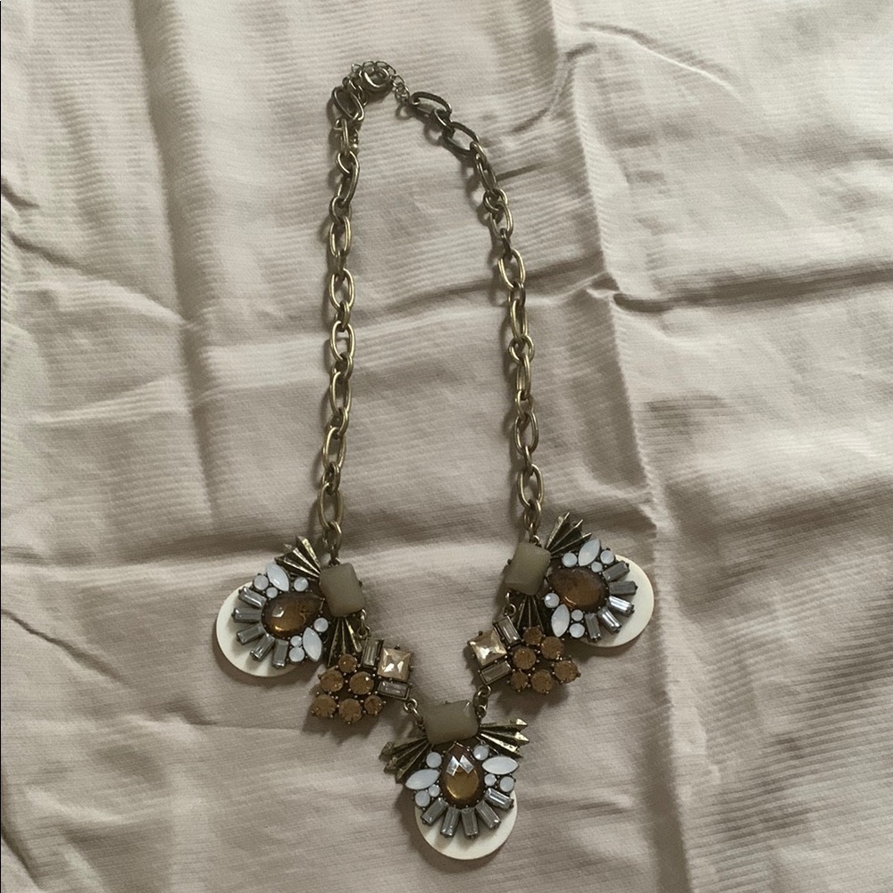 Elegant Gold and Cream Statement Necklace